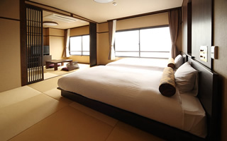 和室オーシャンビュー（夜景側）ツイン 