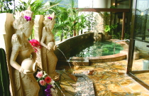 バリ風露天風呂